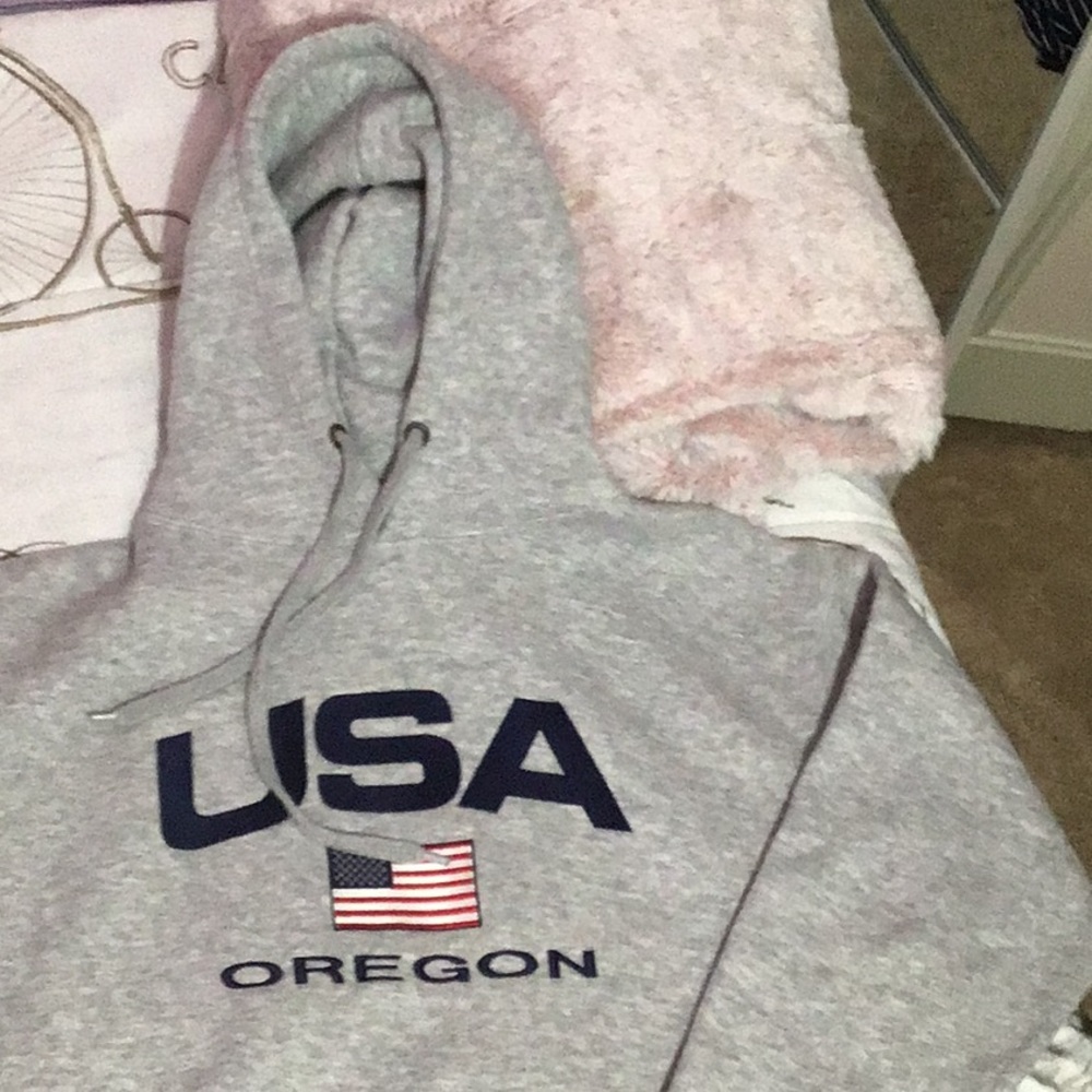 Grey Oregon hoodie